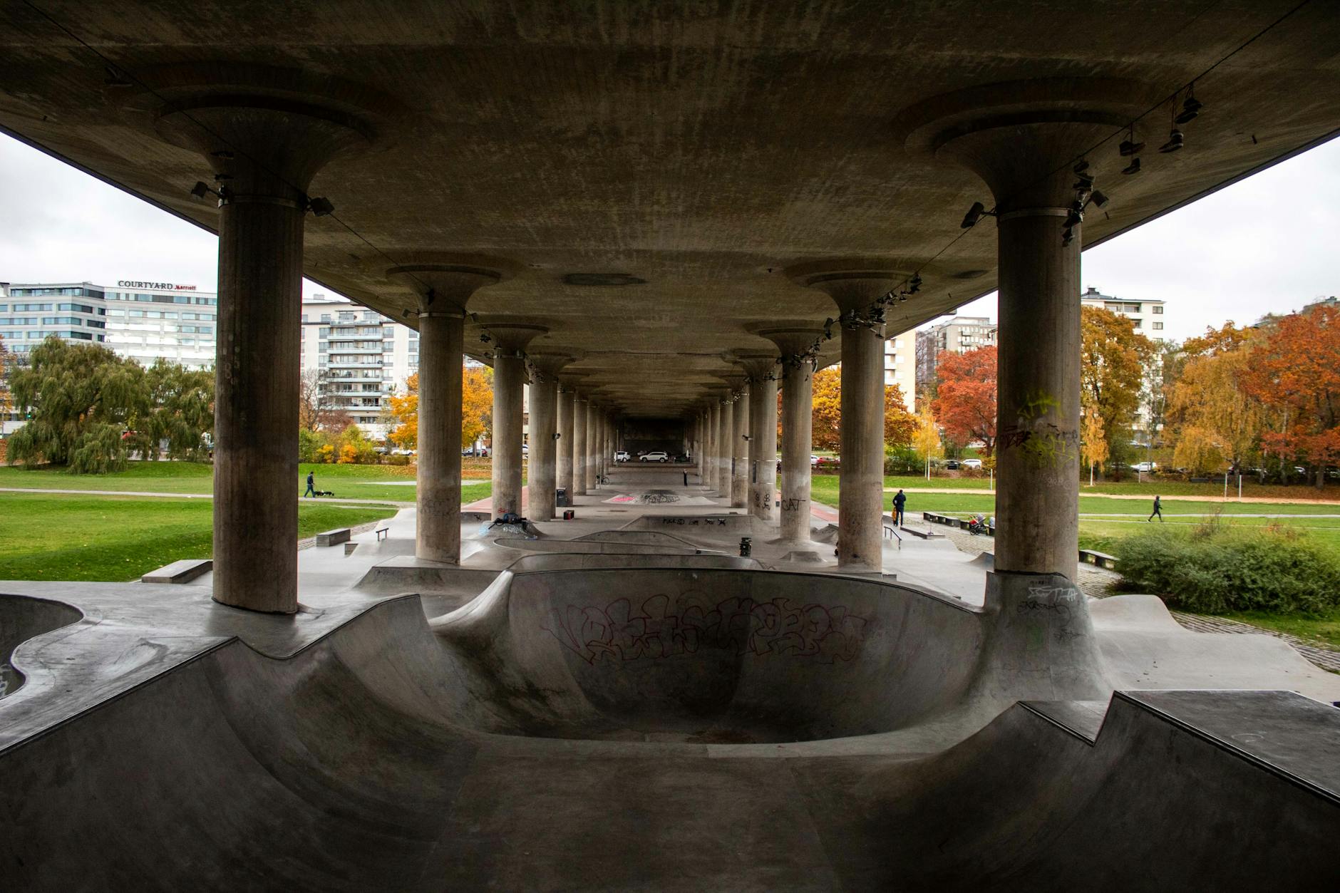 Wizualizacja lub zdjęcie placu budowy skateparku w Łaskarzewie
